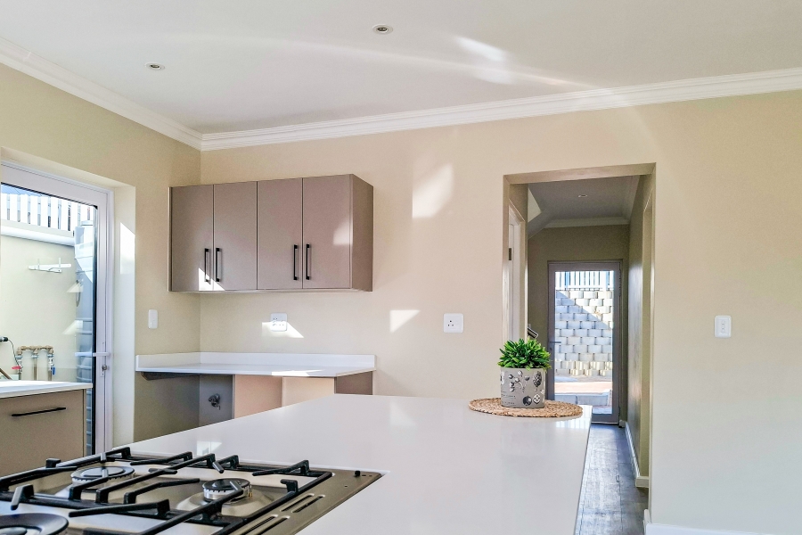 3 Bedroom Property for Sale in Costa Sarda Western Cape